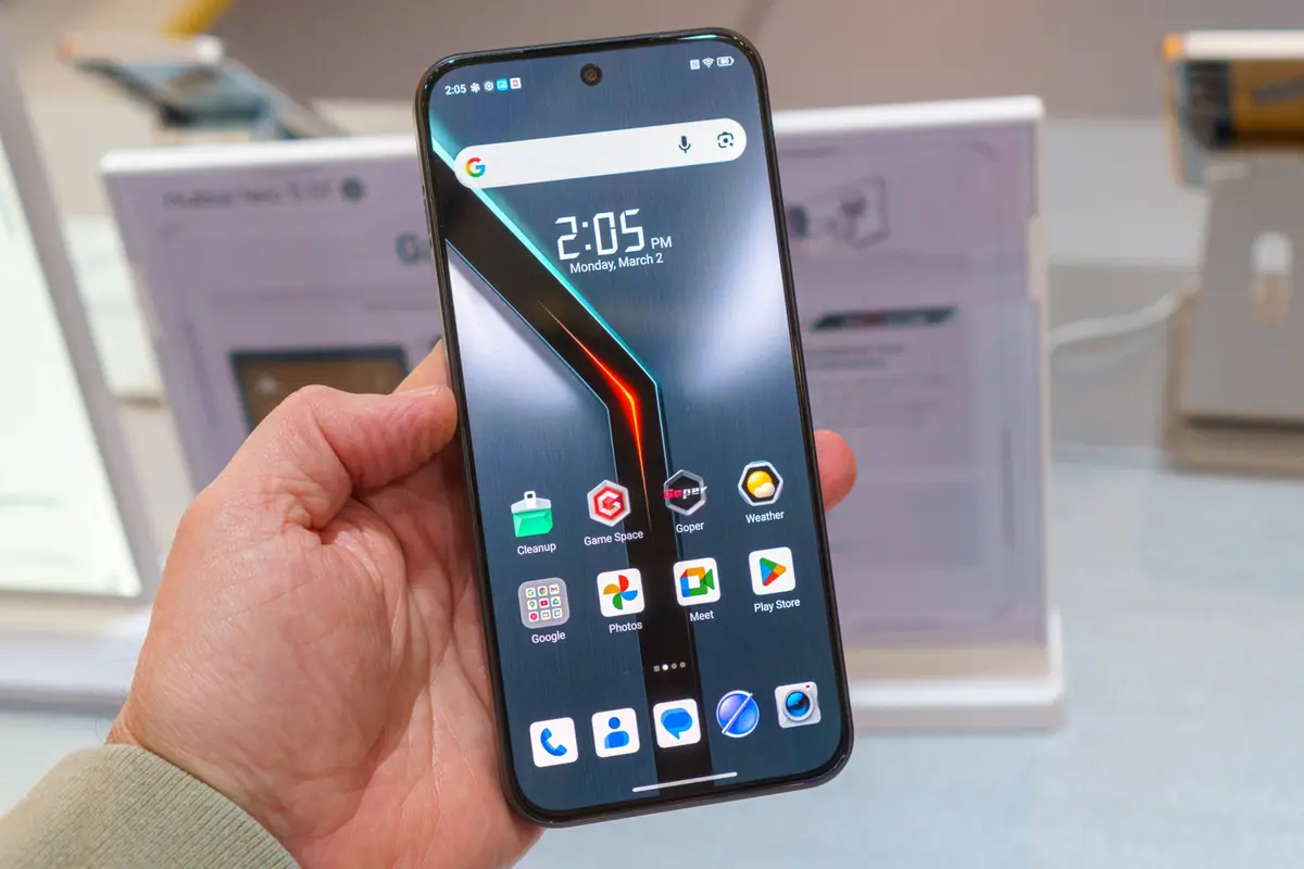 Das nubia Neo 5 GT verfügt über ein 6,8-Zoll 144Hz OLED-Display