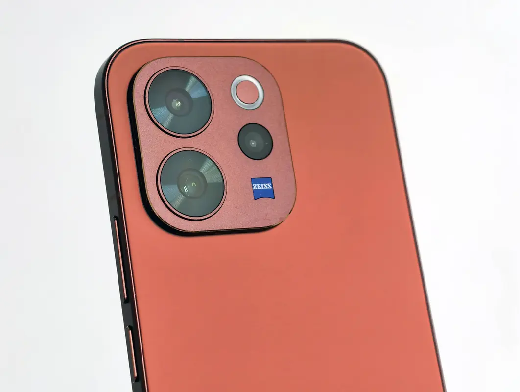 vivo V70 Elite Hands-On