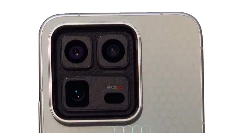 iQOO 15 Ultra: Hands-on-Video enthüllt Design des Gaming-Boliden